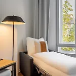 Global Living I Markplatz