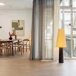 Global Living I Markplatz