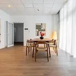 Global Living I Markplatz Jena