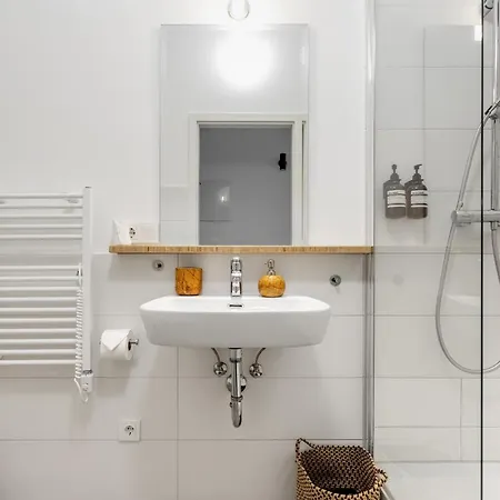 Апарт-отель Global Living I Markplatz 3*