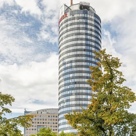 Global Living I Markplatz Ена