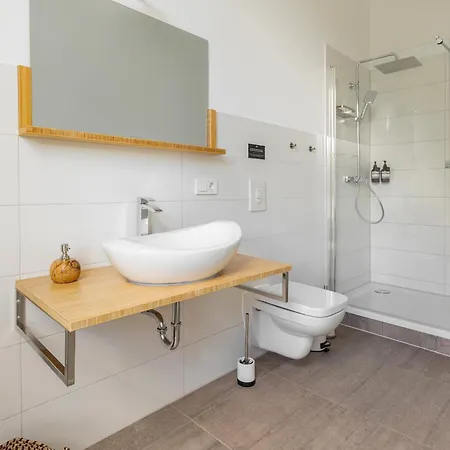 Апарт-отель Global Living I Markplatz 3*