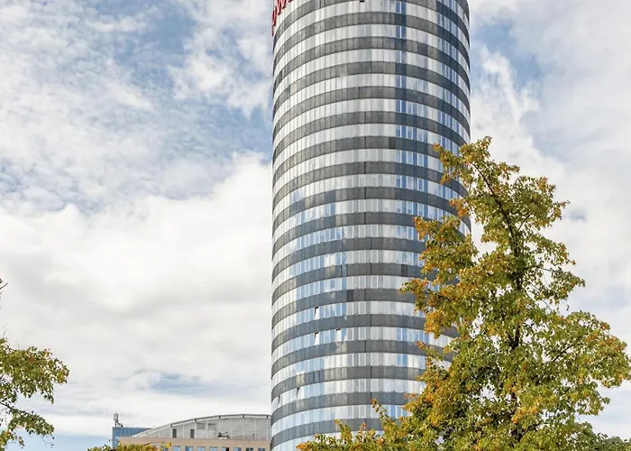 Global Living I Markplatz Jena