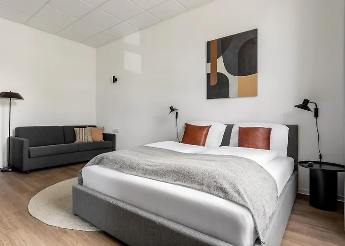 Global Living I Markplatz 3*